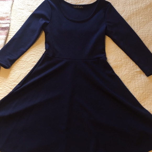 Navy blue quarter sleeve dress - Picture 1 of 3
